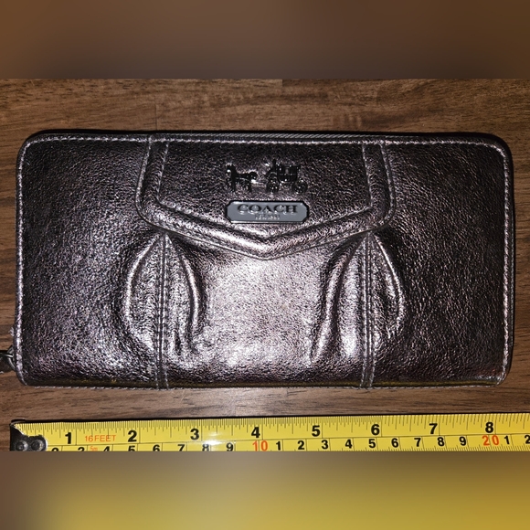 Coach Madison Accordian Zip Around Wallet Metallic - Picture 1 of 5